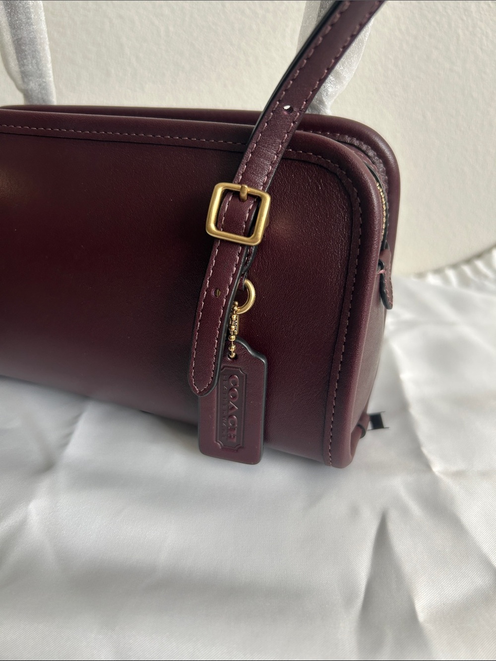 NWT Coach Swing Zip 20 in Black Currant - Picture 3 of 8